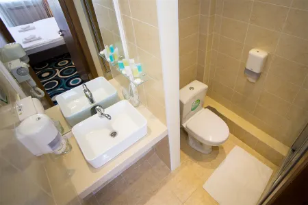 Mildom Hotel Отели рядом с достопримечательностью «Никольский Собор»