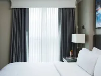 Chicago Marriott Suites O'Hare Hotels in Rosemont