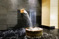 保定興芮假日酒店 - 溫泉