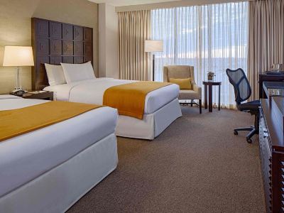 DoubleTree by Hilton Hotel Houston - Greenway Plaza