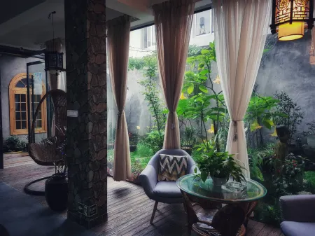 Jinyi Hostel Отели рядом с достопримечательностью «Lishui Ancient Street»