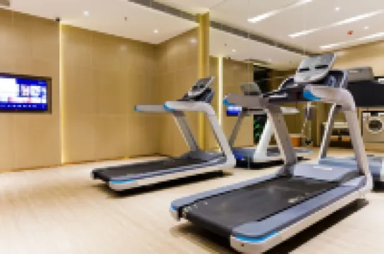 Lavande Hotel (Shenzhen Dongmen Shuibei Cuizhu Subway Station)