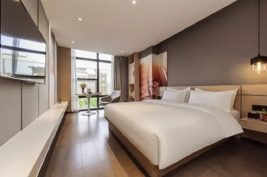 何夜ユース旅行ホテル(西安回民街鐘樓地下鉄駅)