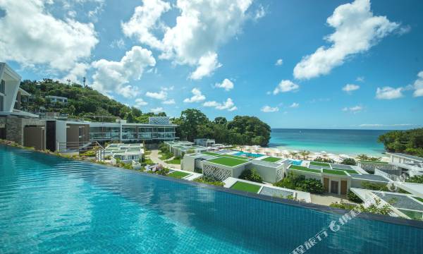 Crimson Resort and Spa Boracay