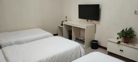 Hongtong Fengxin Express Hotel Отели рядом с достопримечательностью «Hongtong Central Square»