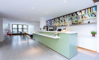 Laizhu Hotel (ChengduTaiKoo Li Chunxi Road)