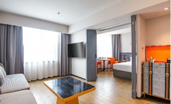 City Comfort Premier Hotel (Wuhan Wangjiawan Hanyang Passenger Station Subway Station)