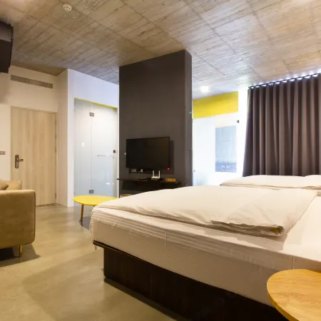 YZ SPA House