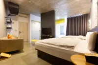 YZ SPA House