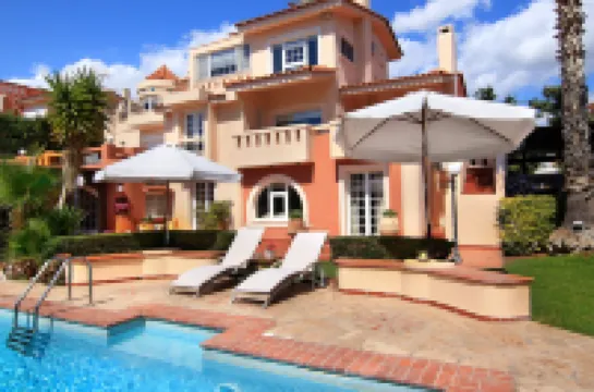 Oasis Pool House by Ghh