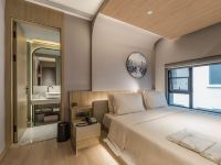 上海世博中心亚朵酒店 - 几木复式大床房