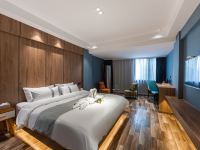 台州桔子商务酒店 - 高级大床房