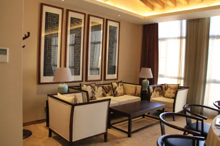 Zhaojin Shuyuan Hotel