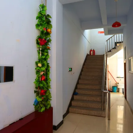 Huinan Xinghua Fashion Stay