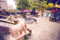 92 Castle Villa Hotel