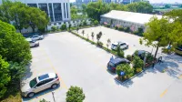 Xitang Holiday Hotel (Xitang Ancient Town Scenic Area) - parcheggio