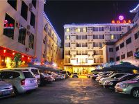 雅致酒店(开平城市广场店) - 停车场