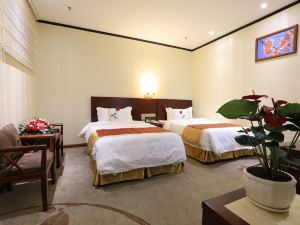 Anning Golden Pavilion Hotel