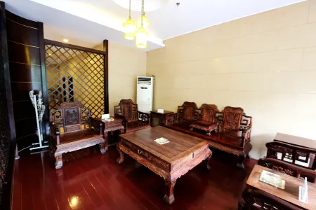 Xianyou Yue Hua Hotel Отели рядом с достопримечательностью «Meizhouwan Vocational Technology College»