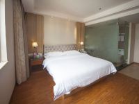 南丹新天地大酒店 - 标准大床房