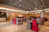 Ever Delightful Business Hotel Hotels in Chiayi City