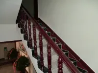 Xinxiang Yuejia Homestay Hotel (Baolong Plaza)