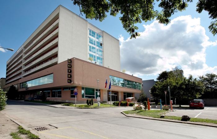 Avanti Hotel