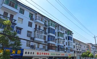 Xinjinyuan Hostel
