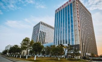 Vienna International Hotel (Nanjing South Station Dongqi Road) - Housity