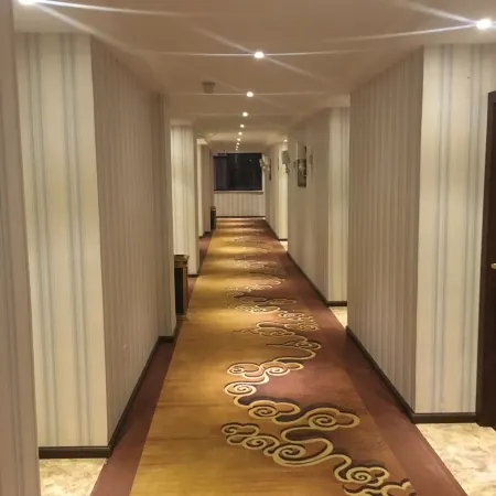 Sunshine Hotel