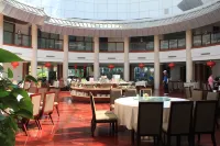 Qixianling Zhongnan Hot Spring Apartment Hotel Hotels in Baoting