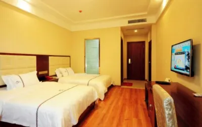 Tianxiangge Hotel Hotels near Jianmenguan Railway Station