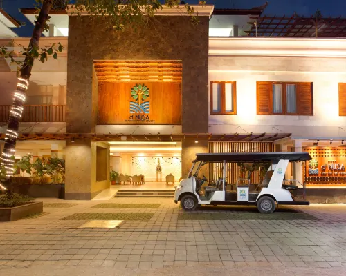 D'Nusa Beach Club and Resort Hotels near Panorama Point
