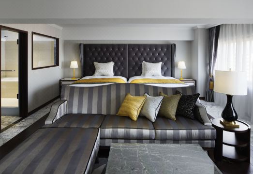 5. 교토 센추리 호..