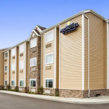 Microtel Inn & Suites by Wyndham Cambridge