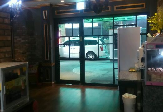 Chocolate Hotel YeongdeungpoOver view