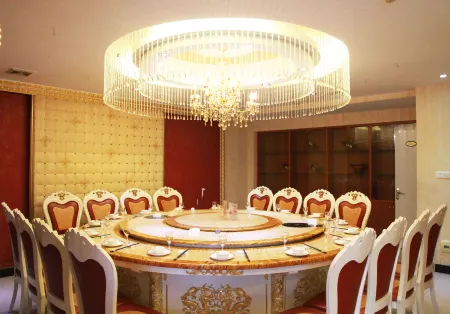 Jin Hong Hotel Отели рядом с достопримечательностью «PRC Cradle Tourism Area»