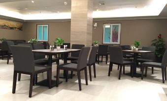 Home Inn (Xiamen Railway Station Lianqi Mingfa Commercial Plaza)