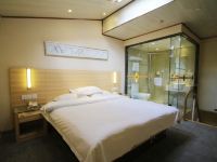 速8酒店(上海松江新城地铁站) - 高级套房