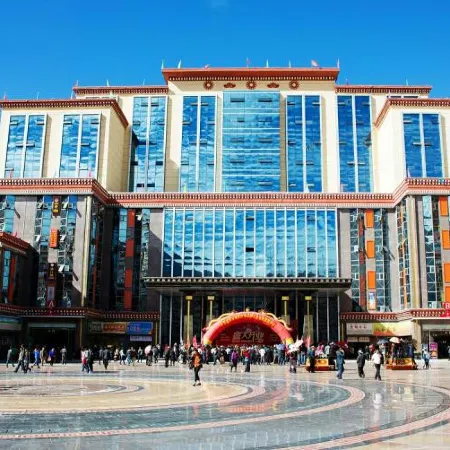 Celebrity Hotel