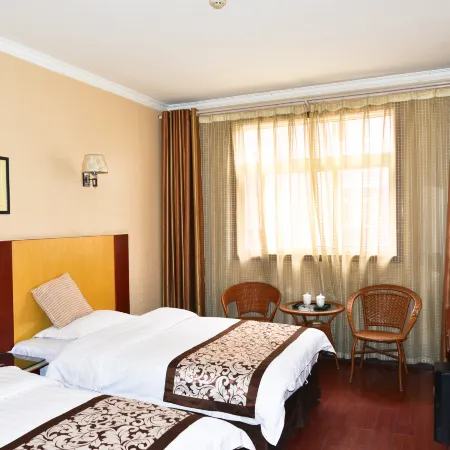 Xiping Lilong Hotel