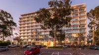 Tasha's Apartments on Warwick Hotels in Enfield