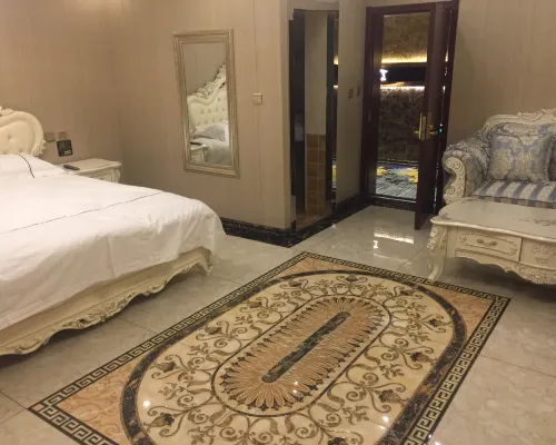 Huma Beiyuan Hongfu Business Hotel Hotel di Huma