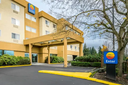 Comfort Inn & Suites Seattle North Hotels in Shoreline