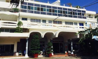 Hai Au Hotel