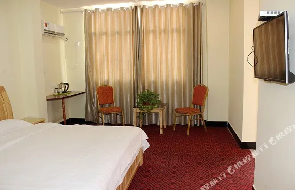 谷城石花久久商務賓館