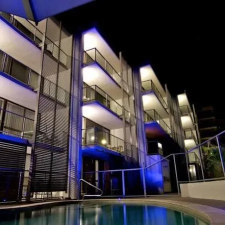 Merrima Court Holidays