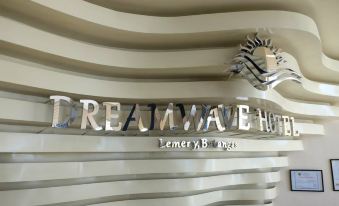 Dreamwave Hotel Lemery