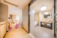 Lavande Hotel (Kunshan High-speed Railway South Station Yushan Square Metro Station) - Parkplatz