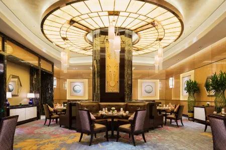 Guangzhou Zengcheng Fuli Wanda Realm Hotel (Zengcheng Wanda Plaza Branch) Отели рядом с достопримечательностью «Huashang College of Guangdong University of Business Studies»